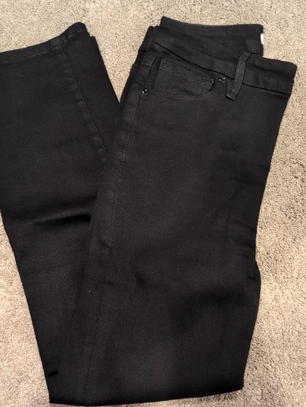 Good American Black always fits Skinny Jeans
